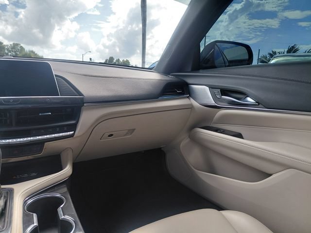 Used 2021 DARK MOON BLUE METALLIC Cadillac Luxury image 16