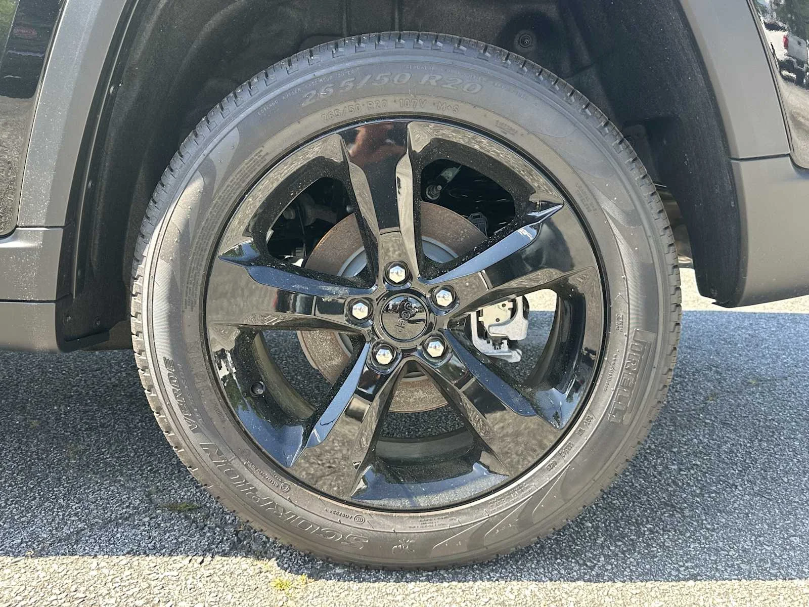 New 2026 Diamond Black Crystal Pearlcoat Jeep Limited image 20