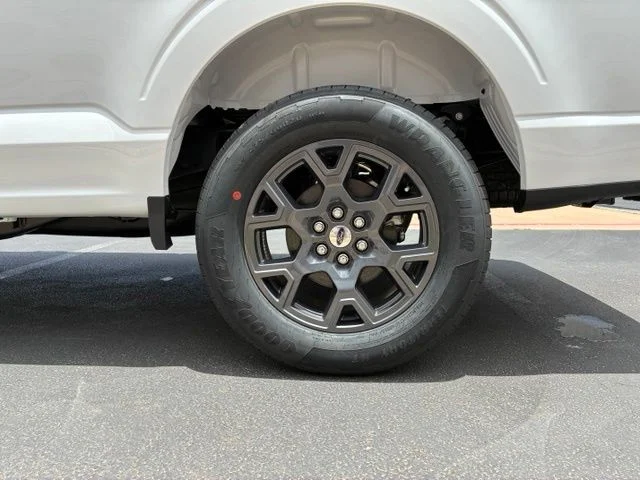 New 2026 Oxford White Ford STX image 17