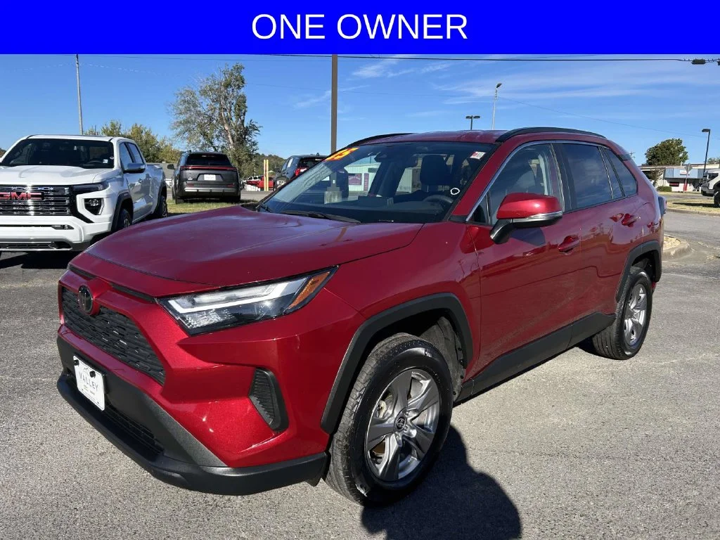 Used 2025 Red Toyota XLE image 8