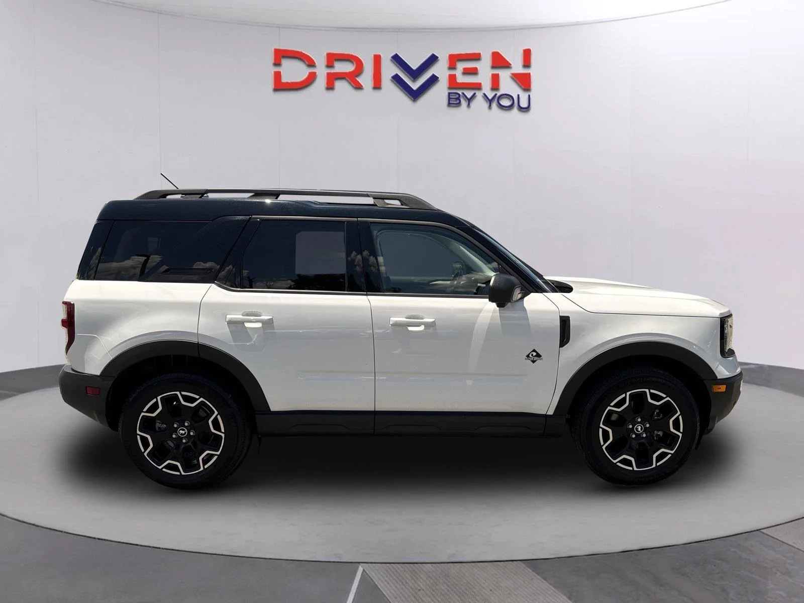 Used 2025 Oxford White Ford Outer Banks image 2