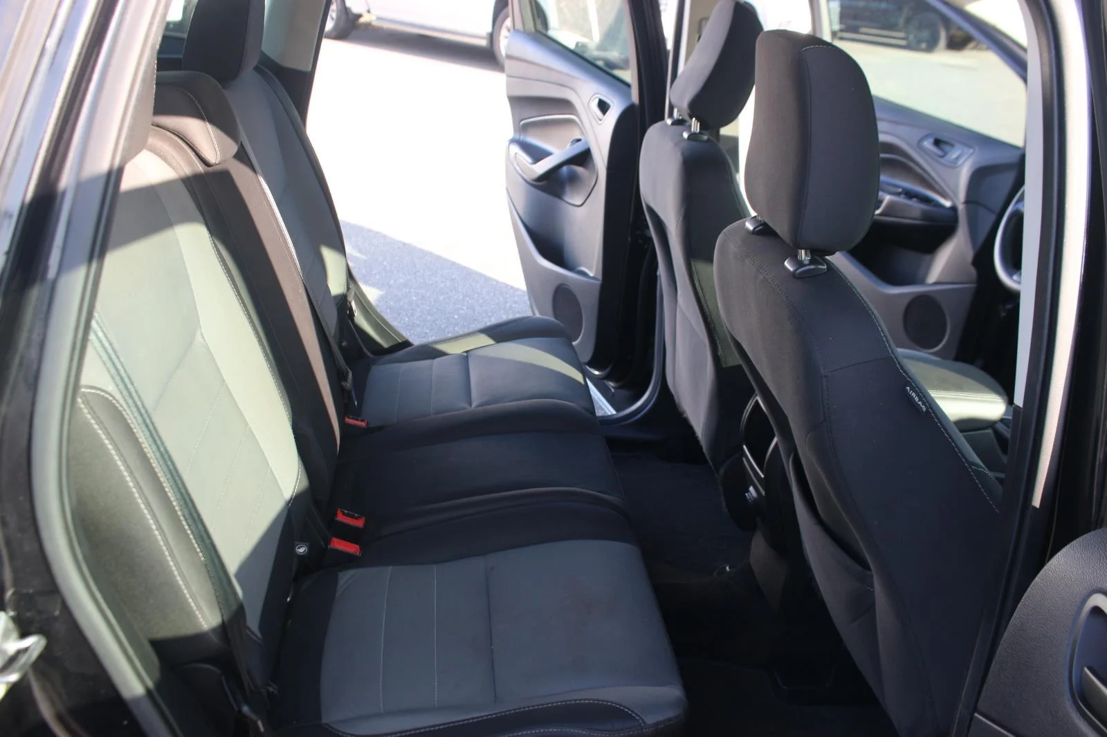 Used 2019 Black Ford S image 29