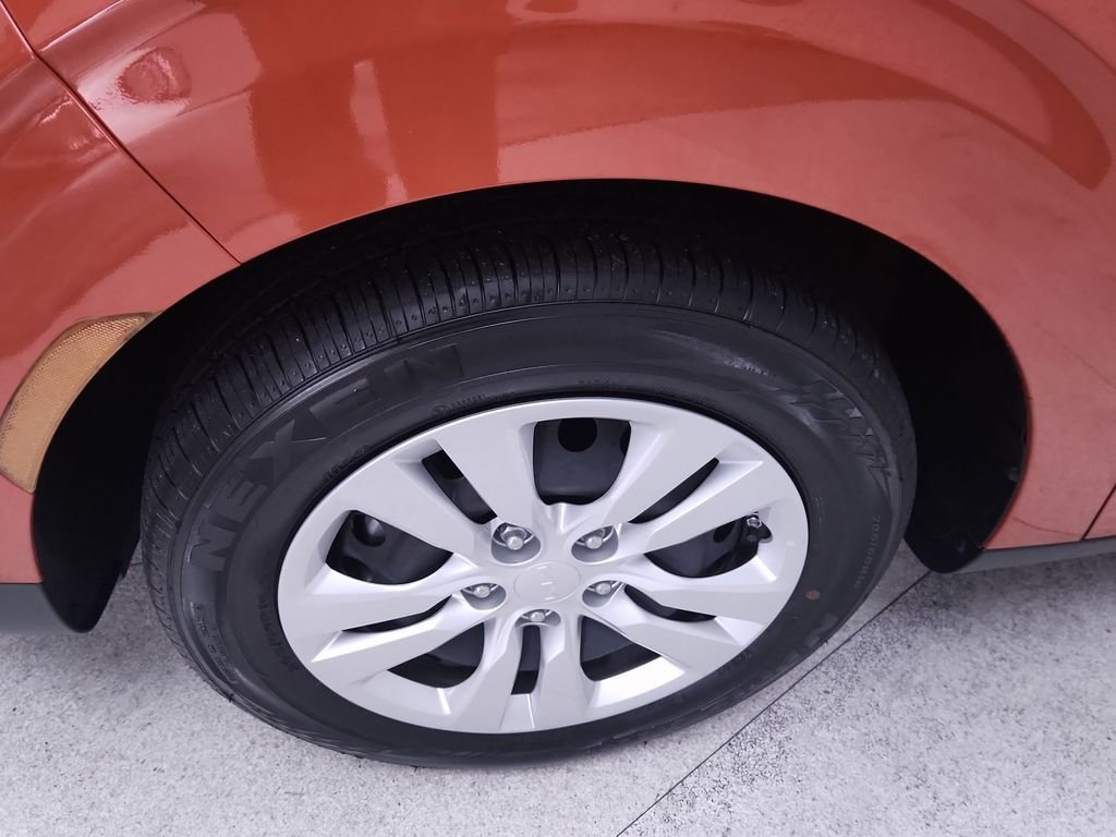 Used 2025 Red Kia LX image 10