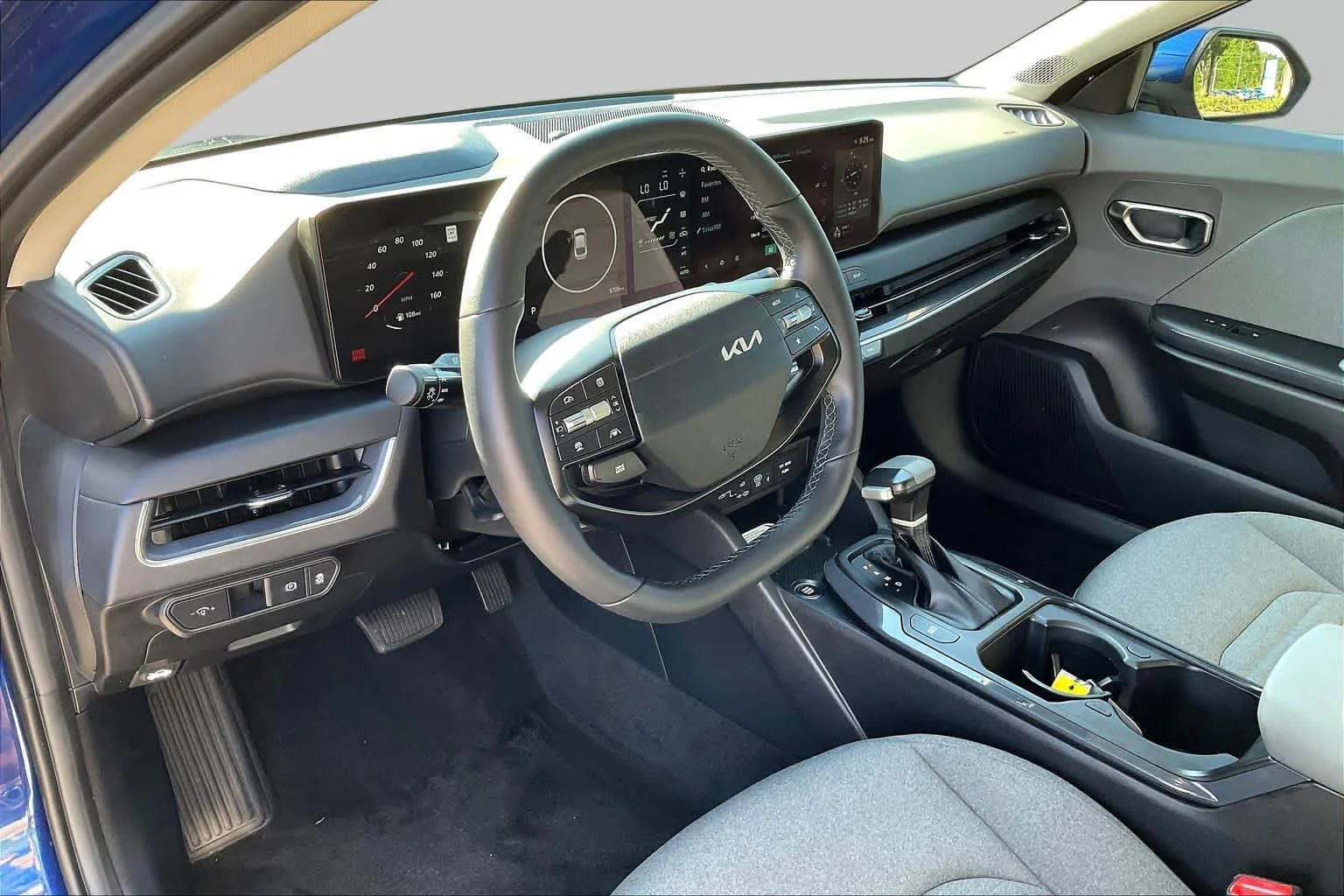 Used 2025 Deep Sea Blue Kia EX image 17