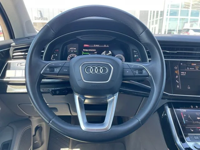 Used 2023  Audi 55 Premium Plus image 9