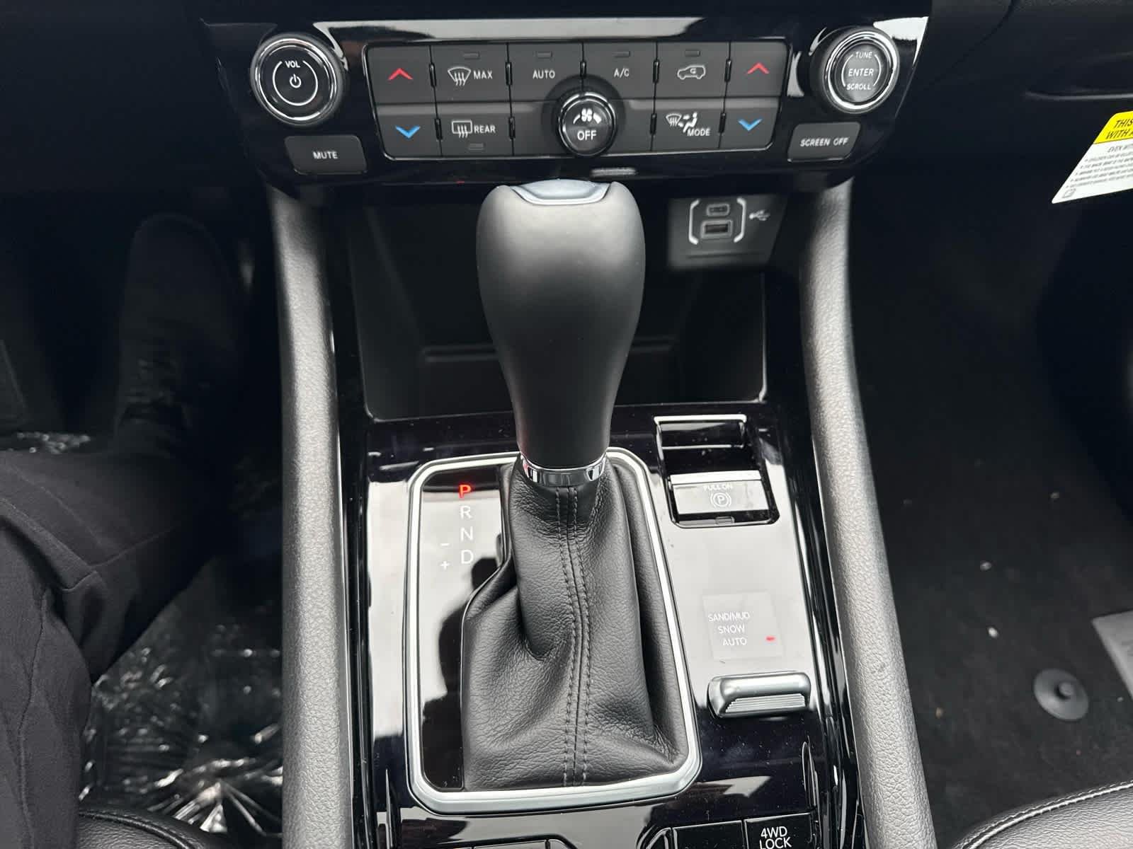 New 2026 Red Hot Pearlcoat Jeep Limited image 27