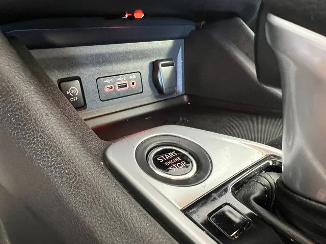 Used 2025 White Nissan SV image 27