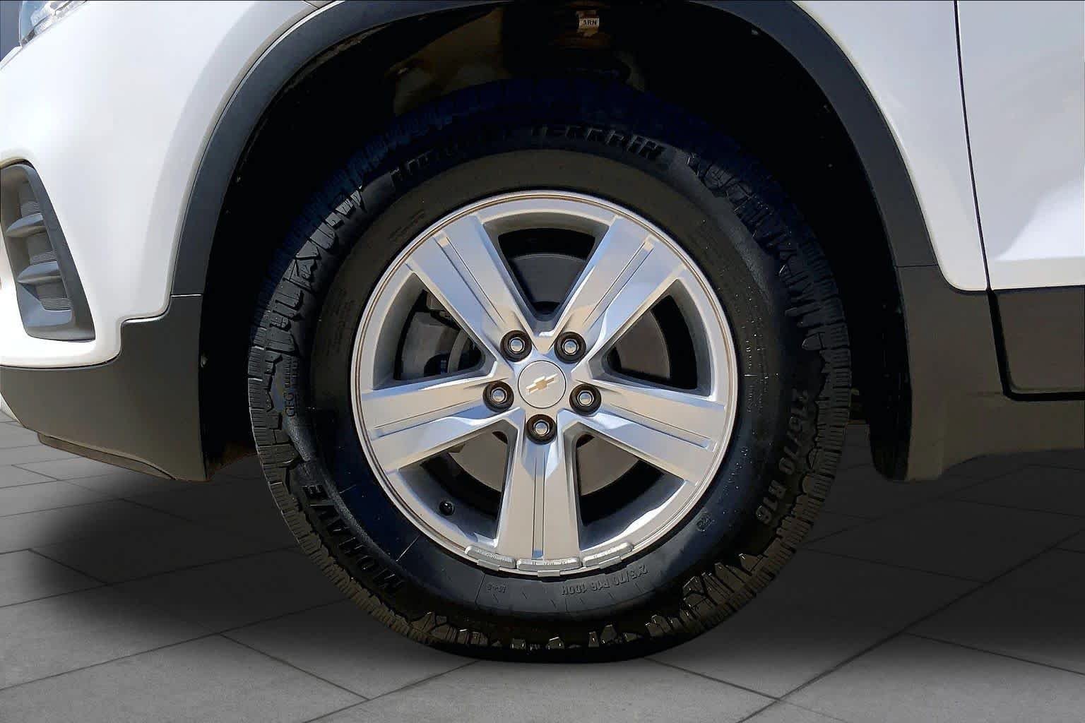 2022 Chevrolet Trax LT - Photo 11
