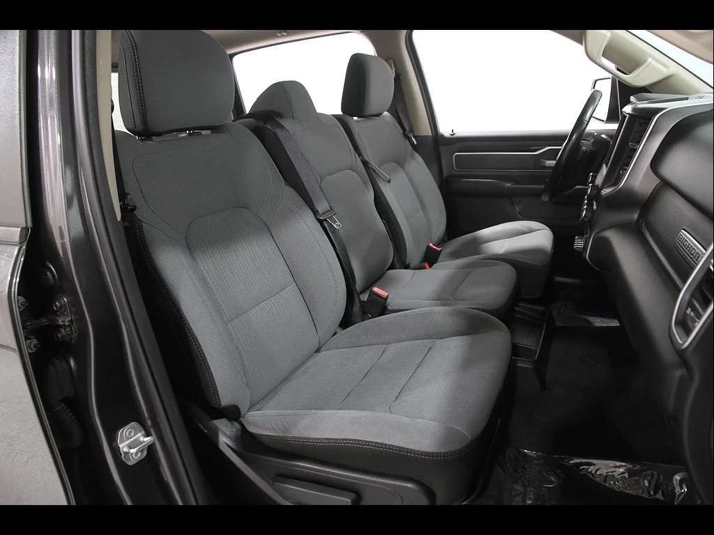 Used 2019 Diamond Black Crystal Pearl Coat Ram Big Horn image 18
