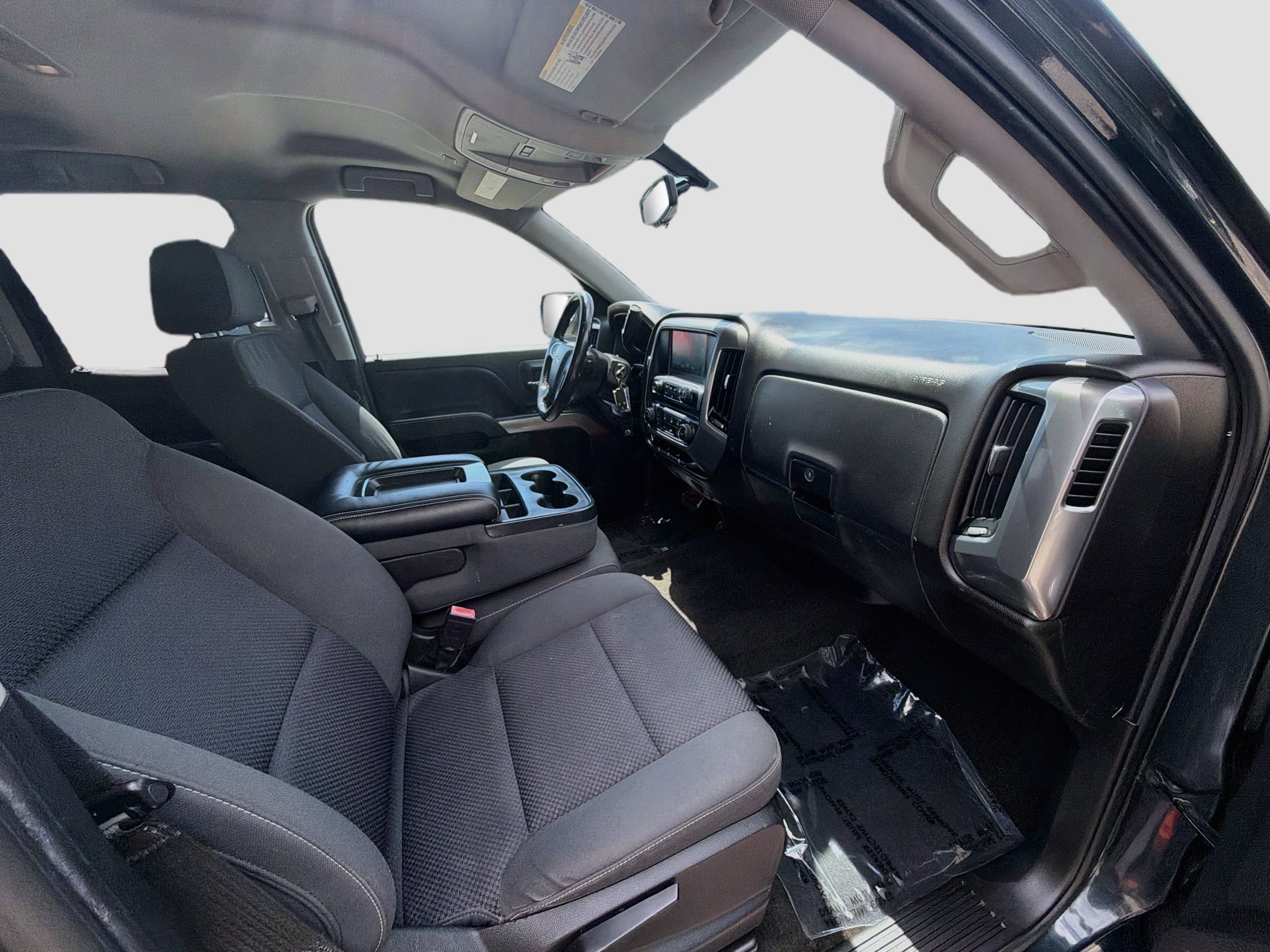Used 2018 Graphite Metallic Chevrolet LT image 31
