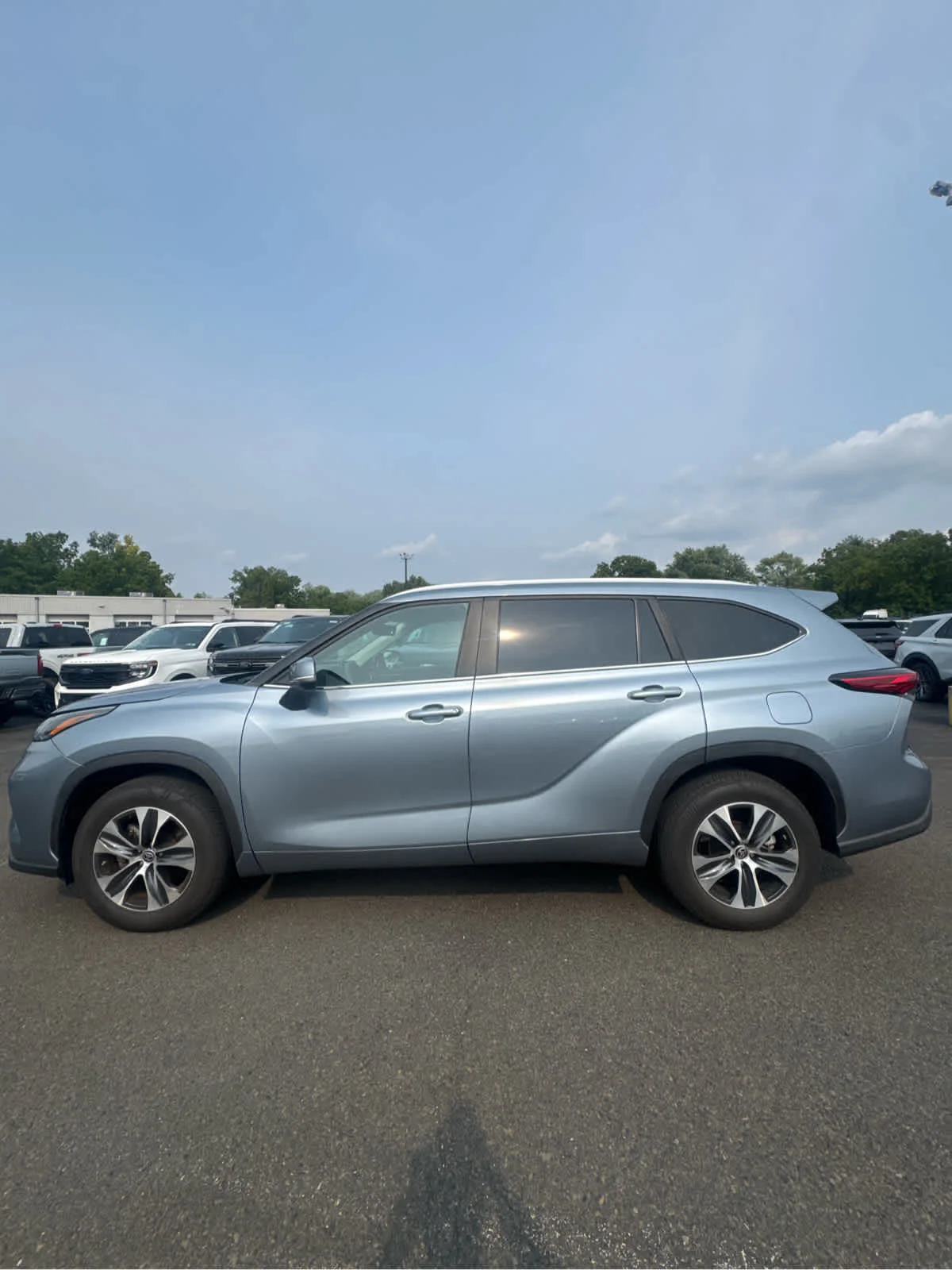 Used 2023 Moon Dust Toyota XLE image 2