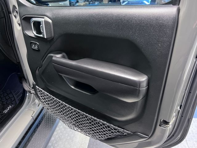 Used 2020 Gray Jeep Unlimited Sport S image 11