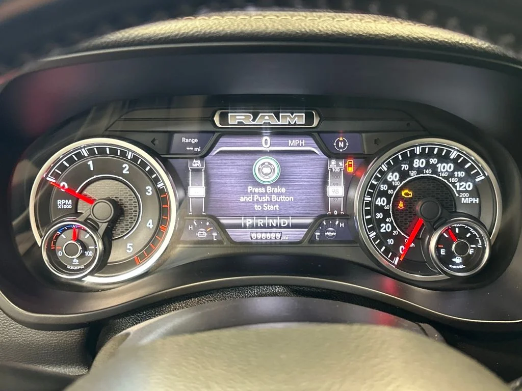 Used 2022 Red Ram Laramie image 18