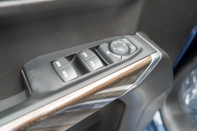 Used 2021 Blue Chevrolet LT Trail Boss image 18