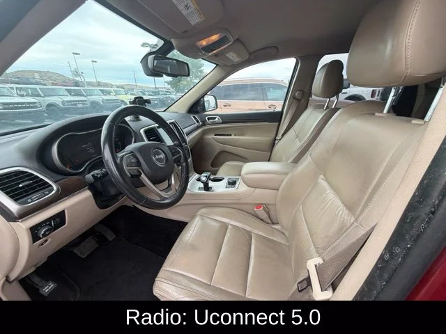 Used 2015 Red Jeep Limited image 9