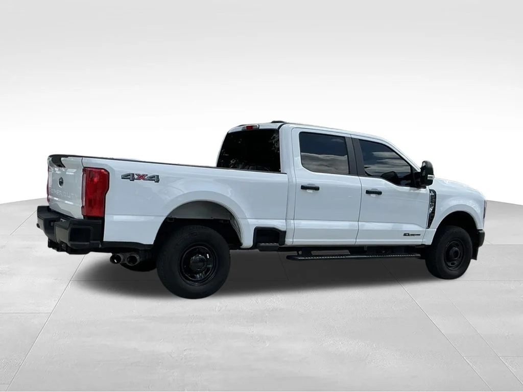 Used 2026 White Ford XL image 12