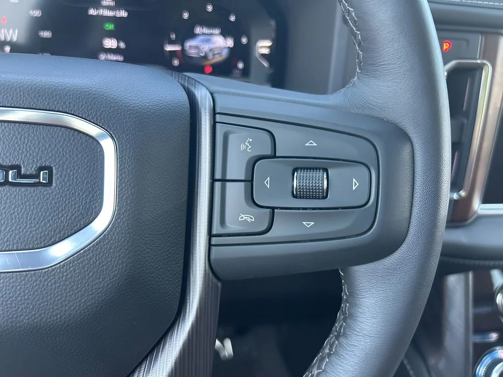 Used 2023 Onyx Black GMC Denali Ultimate image 18