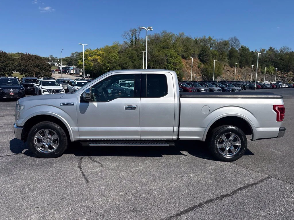 Used 2016 Silver Ford XL image 3