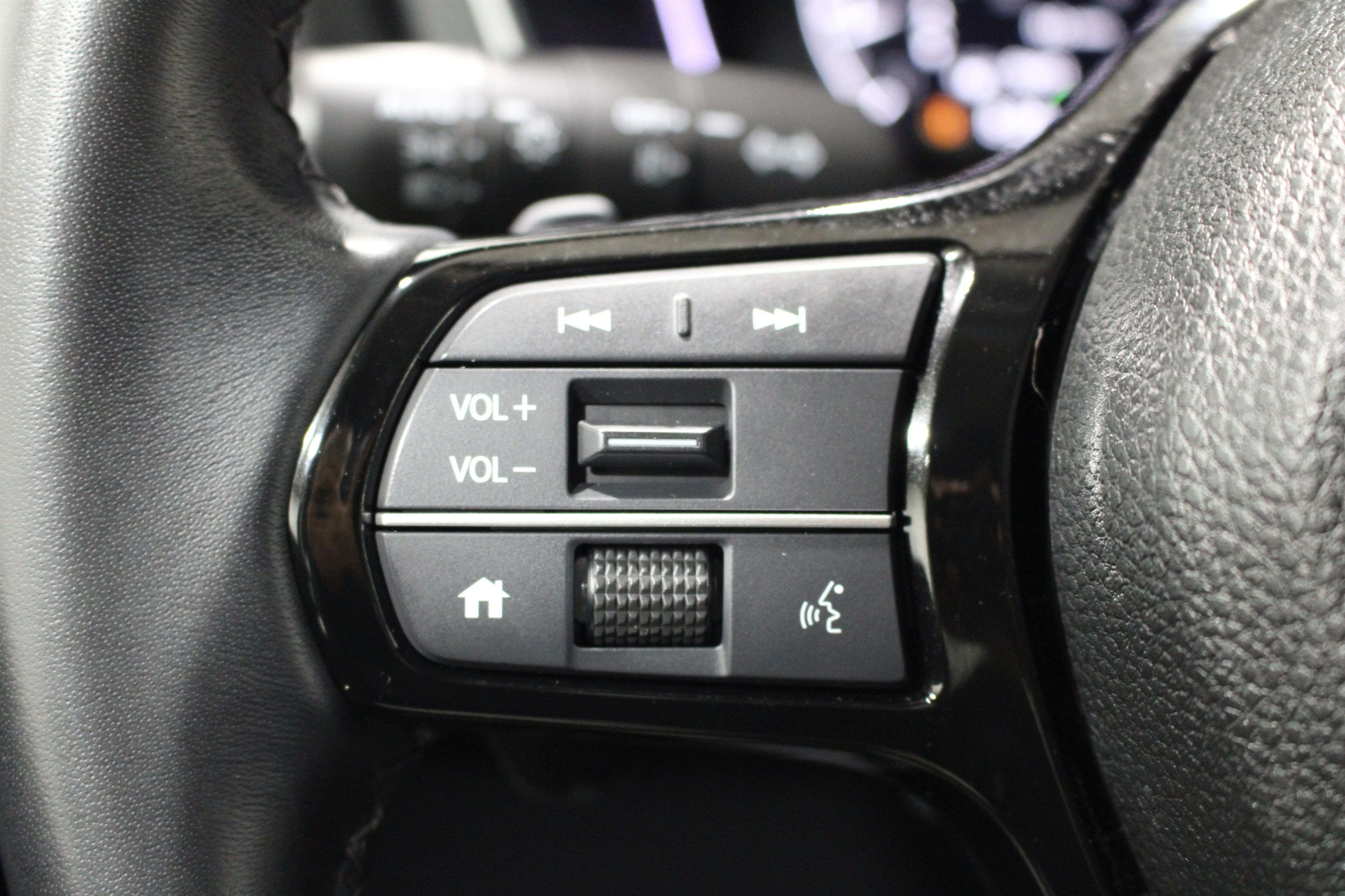 2025 Honda Pilot EX-L - Photo 11