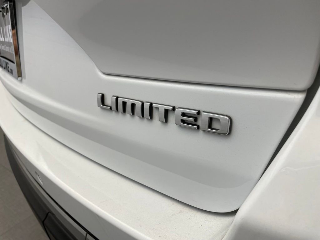 Certified Used 2023 White Jeep Limited image 11