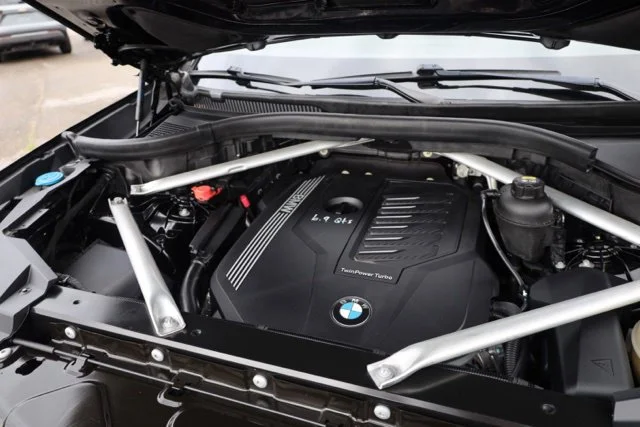 Used 2020 Black BMW xDrive40i image 44