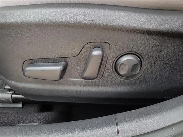 Used 2023 Grey Hyundai SEL (IVT) All-Wheel Drive image 11