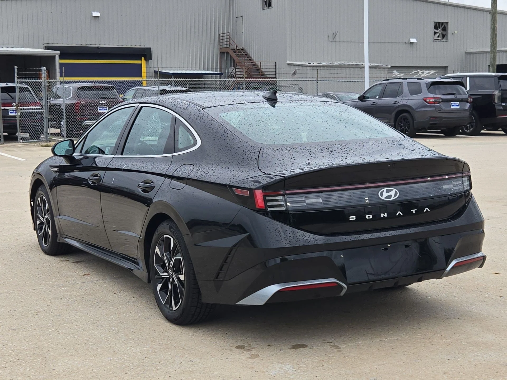 Used 2024 Onyx Black Hyundai SEL image 5