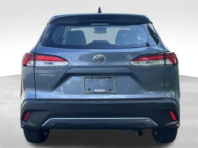 Used 2025  Toyota L image 4