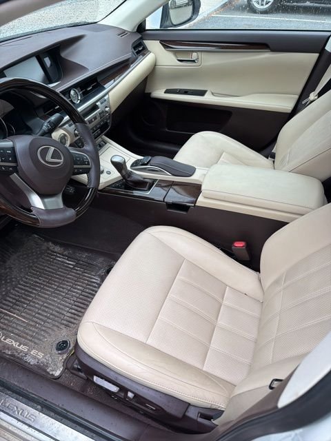 2017 Lexus ES 350 350's photo