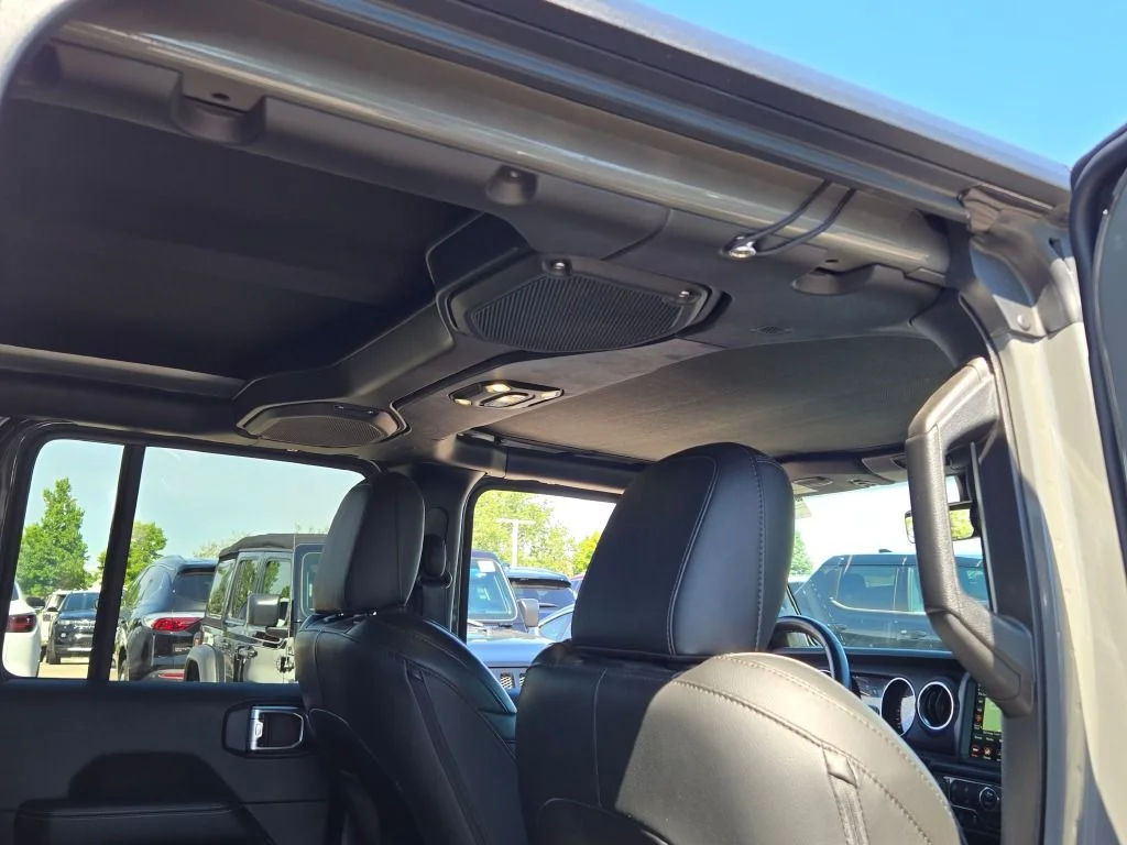 Used 2022 Gray Jeep Overland image 11