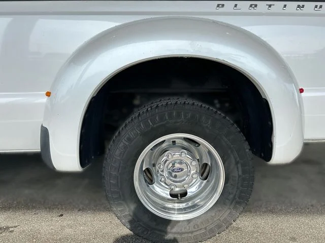 Used 2015 White Ford Platinum image 10