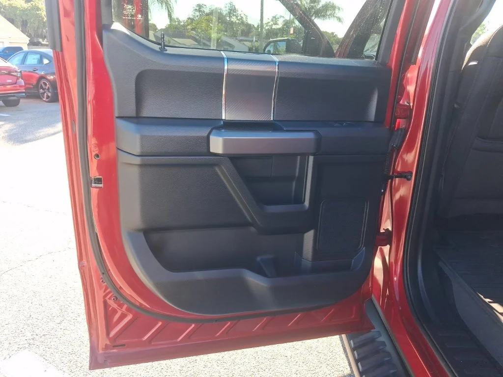 Used 2020 Red Ford XLT image 29