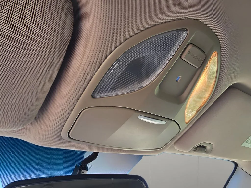 Used 2015 Frosted Mocha Hyundai GLS image 21