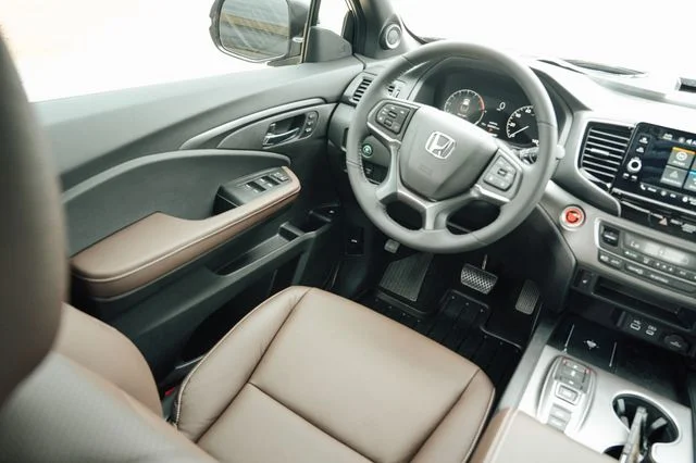New 2026 Crystal Black Pearl Honda RTL image 8