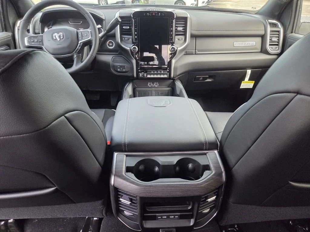 New 2026 Diamond Black Crystal Pearl-Coat Exterior Paint RAM Laramie image 18
