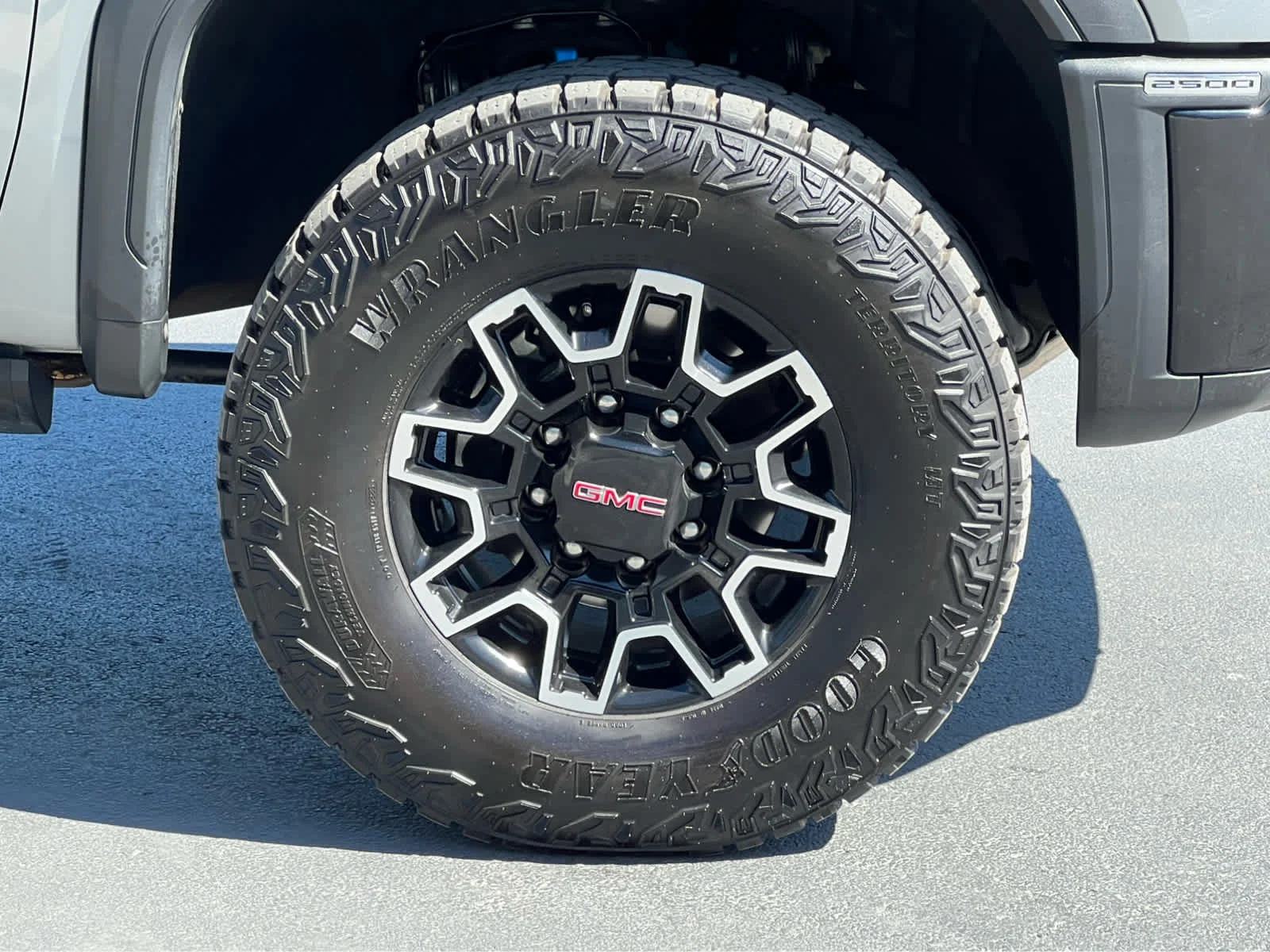 Used 2025 Gray GMC AT4X image 16