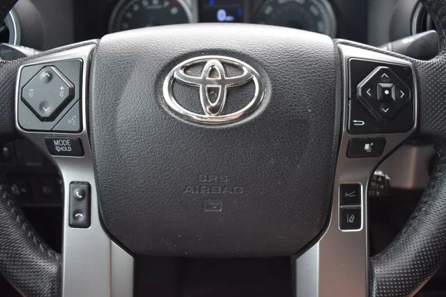 Used 2021 Green Toyota SR5 image 18