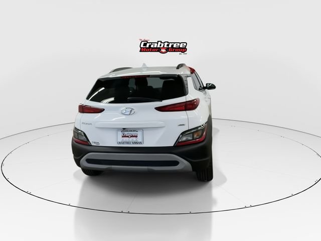 Used 2023 White Hyundai SEL image 7