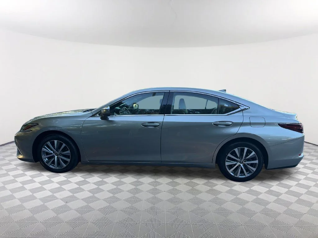 Used 2019 Silver Lexus 350 image 8