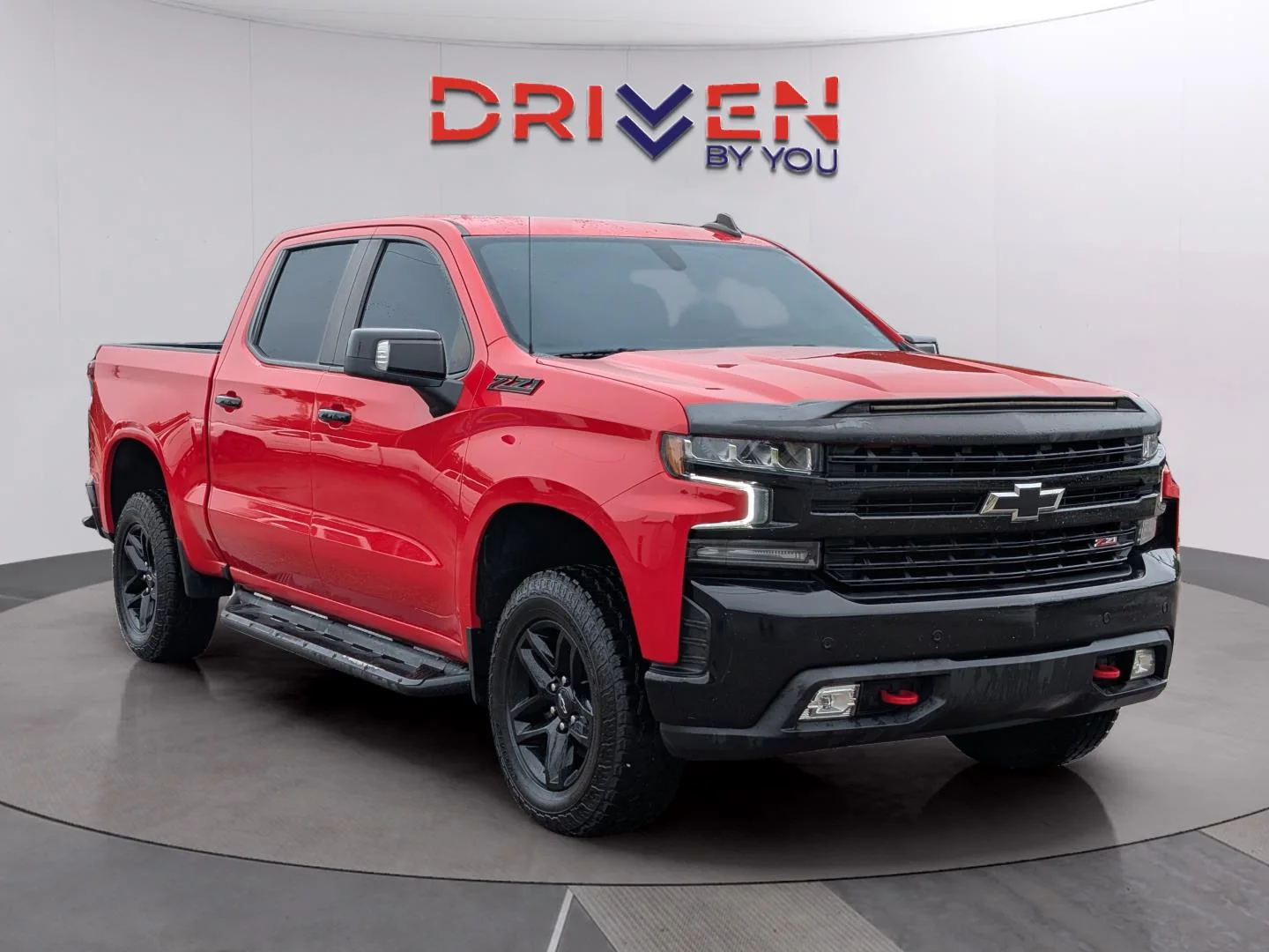 Used 2021 RED HOT Chevrolet LT Trail Boss image 7