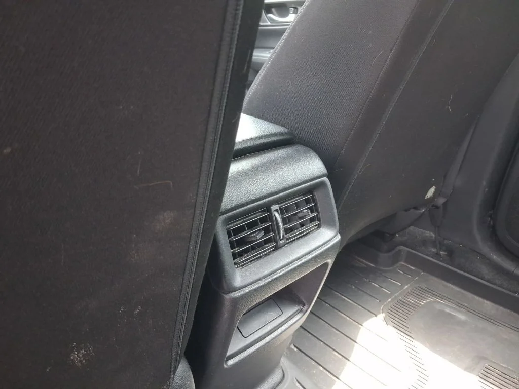 Used 2023  Honda LX image 21