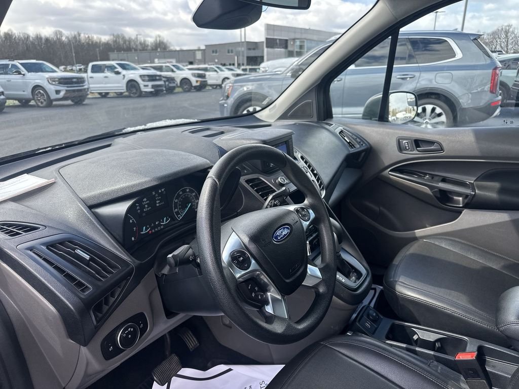 Used 2022 Black Ford XL image 10