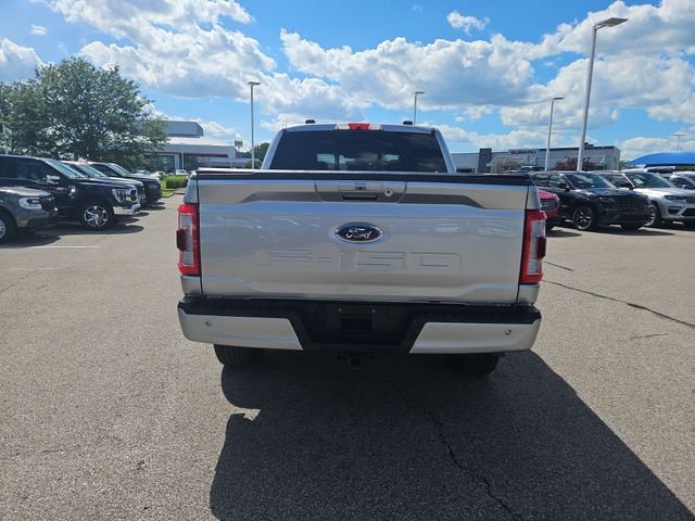 Certified Used 2022 Silver Metallic Ford Lariat image 4
