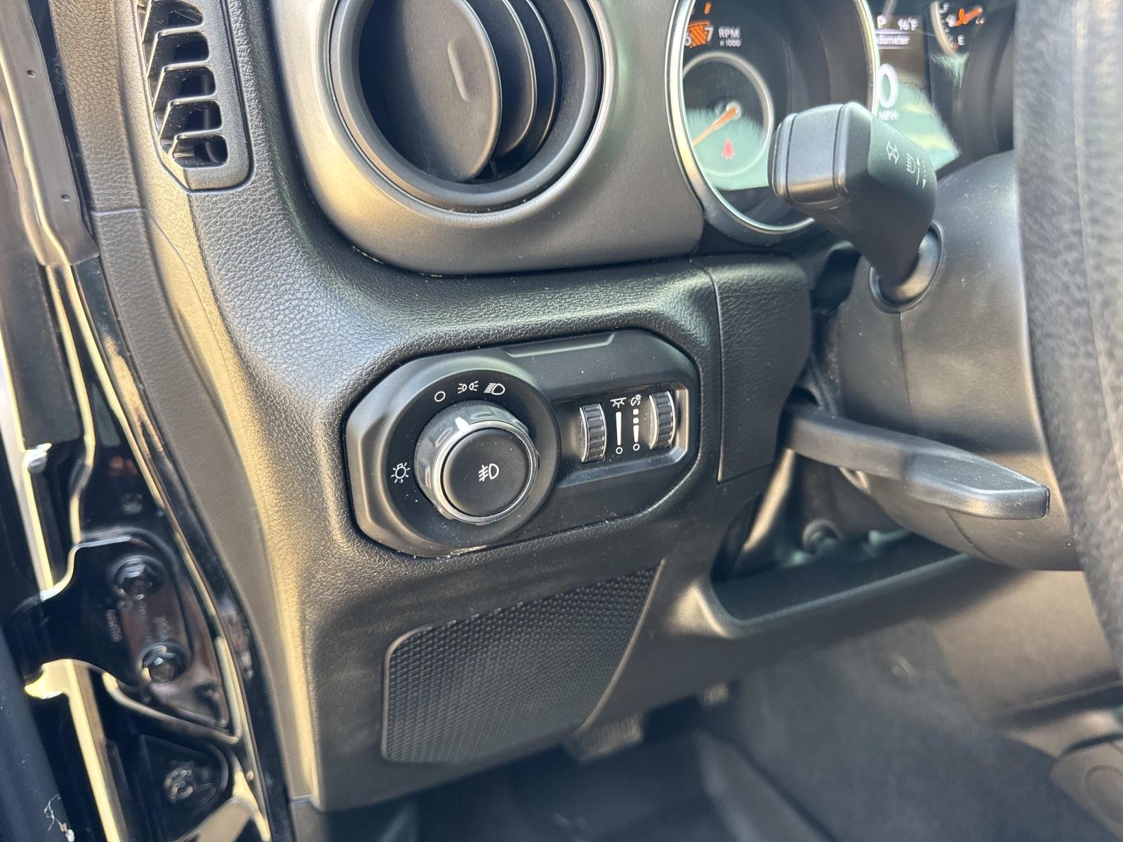 Used 2022 Black Jeep Unlimited Sport image 20