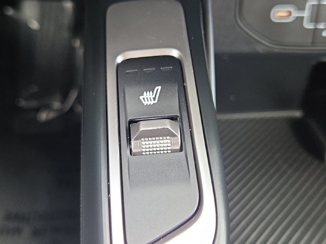 Used 2024 White Pearl Kia S image 14