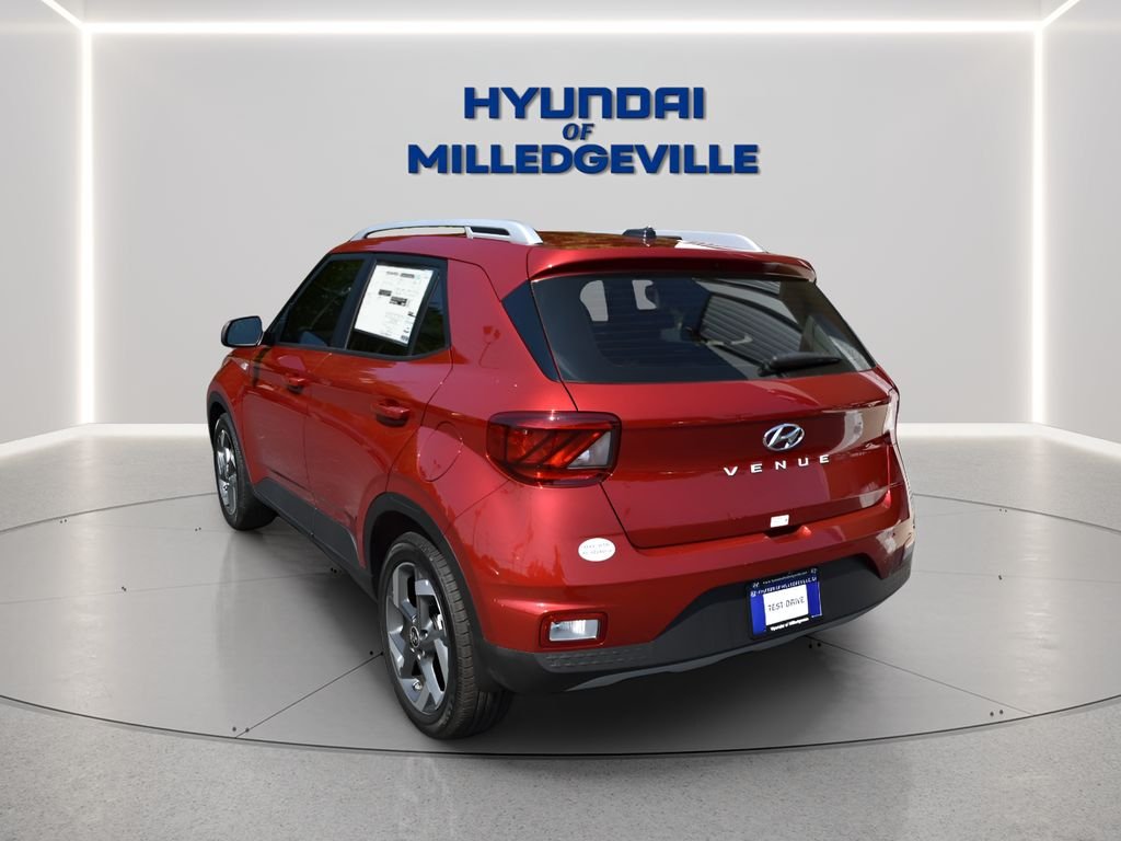 Used 2025 ULTIMATE RED Hyundai Limited image 3