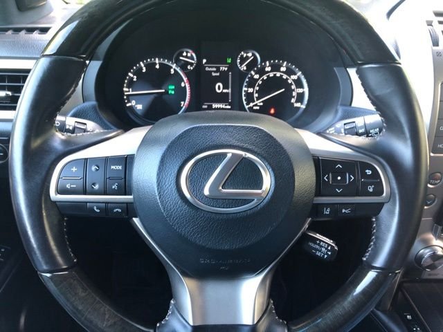 Used 2020 Black Lexus 460 image 24
