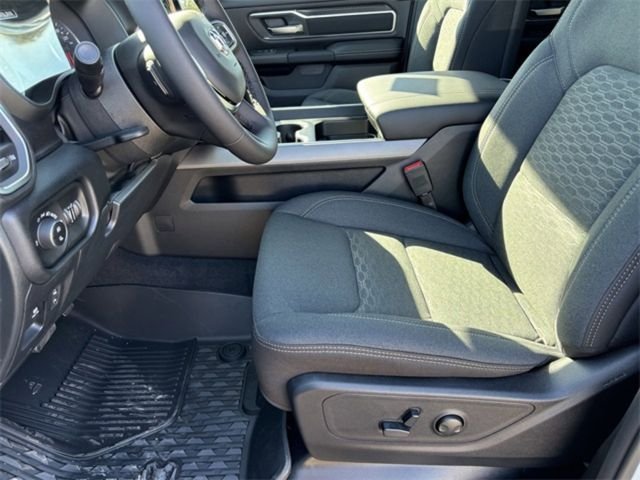 New 2026 Bright White Clearcoat RAM Big Horn/Lone Star image 9