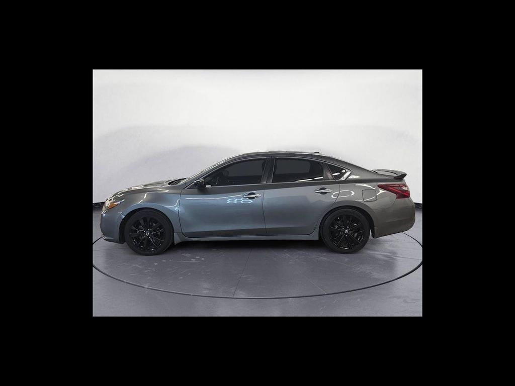 Used 2018 Gray Nissan 2.5 SR image 3