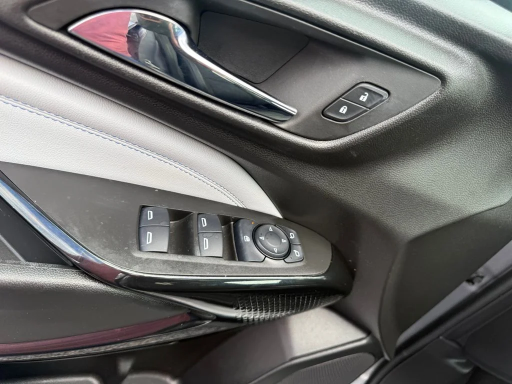 Used 2025 Gray Chevrolet LT image 6